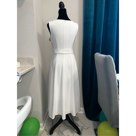 New Midi sleeveless A-line Calvin Klein dress - Picture 2 of 2